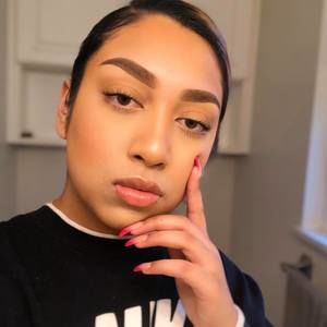 Meet your Posher, Areesha